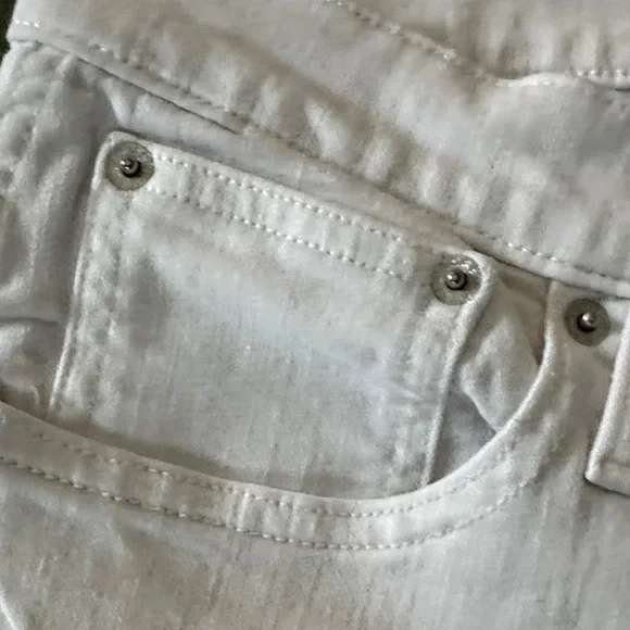 J. Crew Woman’s Crisp White Straight Jeans - Picture 6 of 8